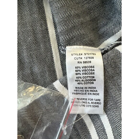 Stitch Fix Kut From The Kloth Yana Surplice Top Size Medium Gray White Stripes - Picture 4 of 4